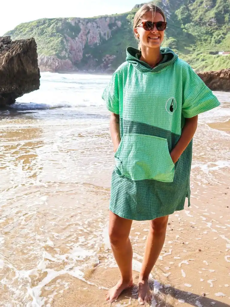 Alaplaya | Poncho de plajă femei | Wave Hawaii Travel Poncho Breese